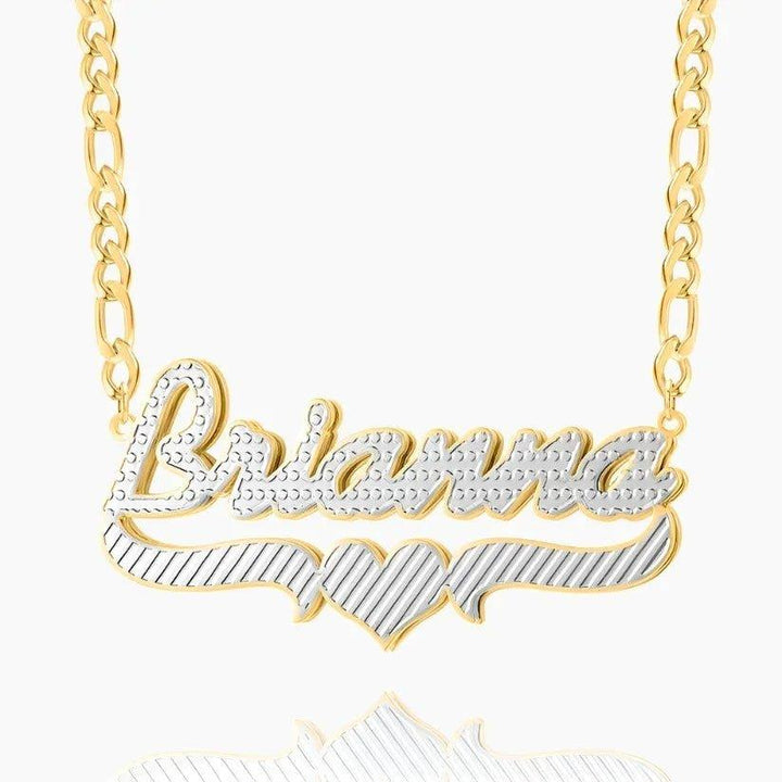 Colar com nome de coração em banho duplo, estilo script, da marca Wulgor, exibido em imagem com acabamento elegante.