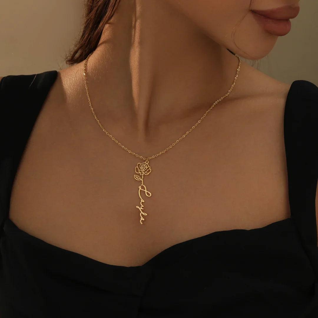 Colar Personalizado com Nome e Flor do Mês - Wulgor