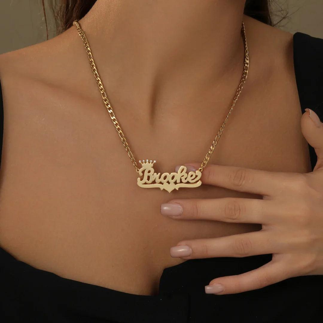 Colar Figaro Personalizado com Nome, Coroa e Coração - Wulgor