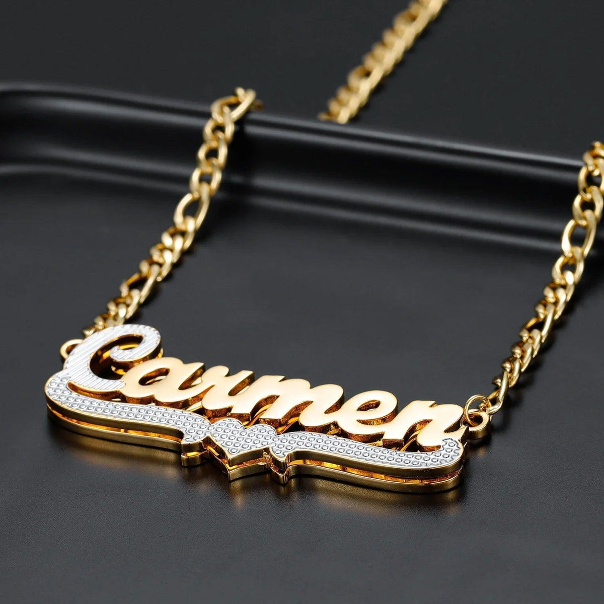 Colar Figaro Personalizado com Nome em Script - Wulgor