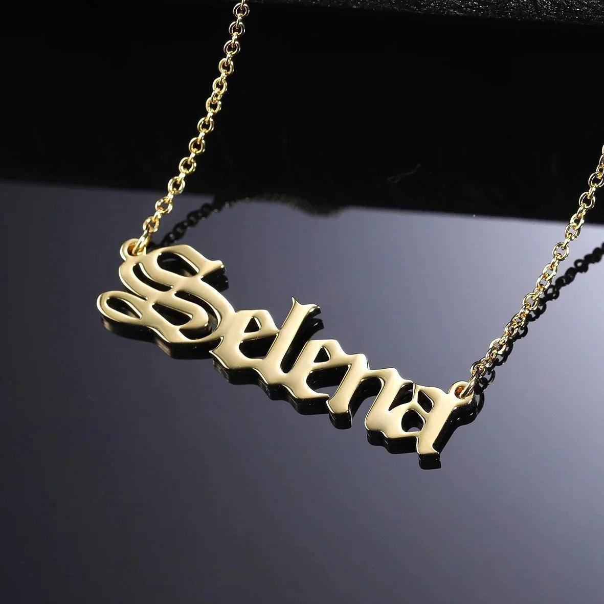 Colar Personalizado com Nome Gótico - Wulgor