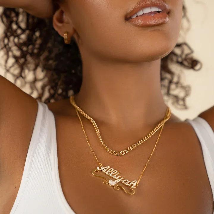 Colar Personalizado com Nome e Coração Cravejado - Wulgor