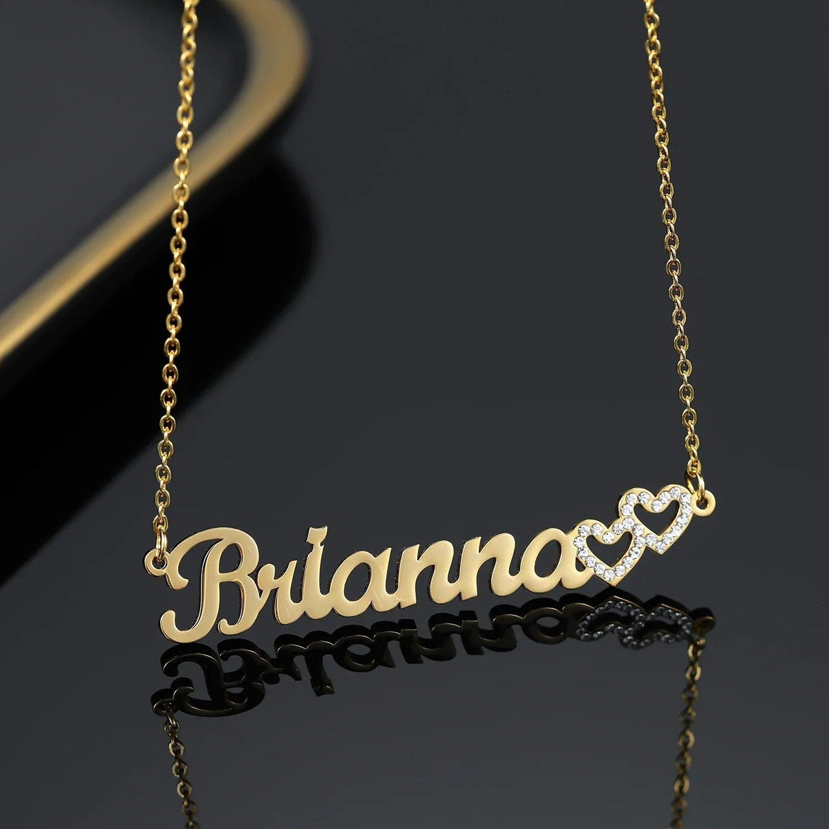 Colar Personalizado com Nome e Corações Cravejados - Wulgor