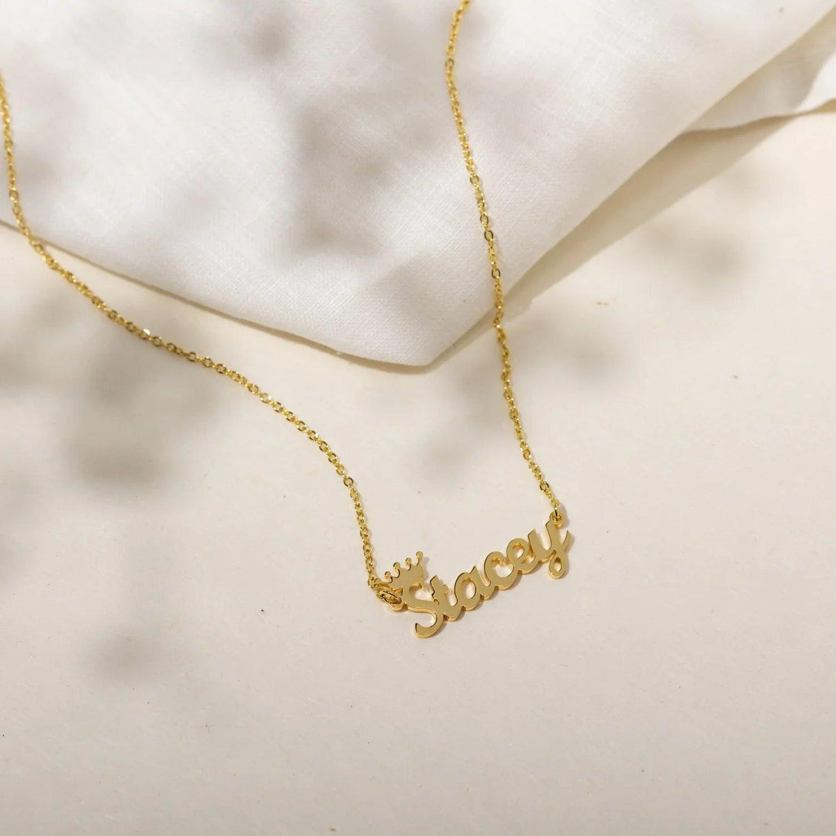 Colar Personalizado com Nome e Coroa - Wulgor