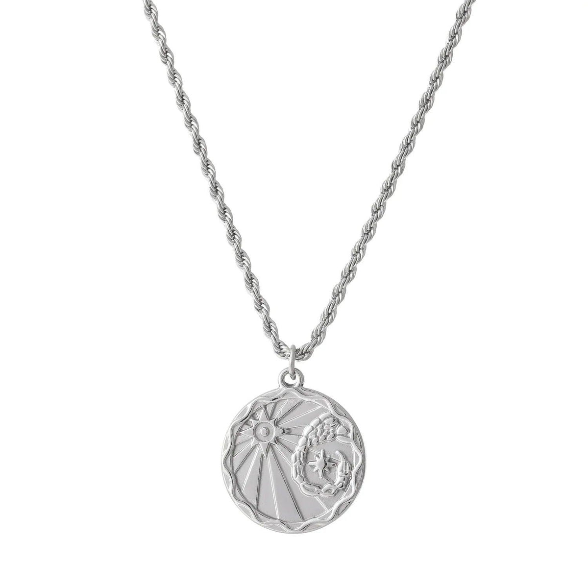 Colar com moeda zodiacal da Wulgor em corrente de corda, acessório de joalheria elegante e detalhado.